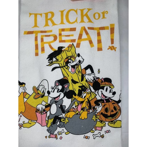 Disney Holiday Disney Halloween Kitchen Towels Pack Of 2 Mickey Mouse And Goofy 222 Poshmark